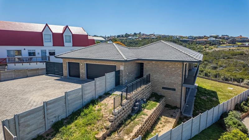 4 Bedroom Property for Sale in Dana Bay Western Cape